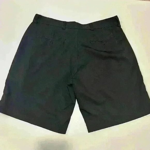Adidas Climate Black Front Pleat Shorts Size 36 - Picture 2 of 3